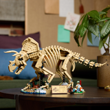 LEGO 77985 Jurassic World Dinosaur Fossils: Triceratops